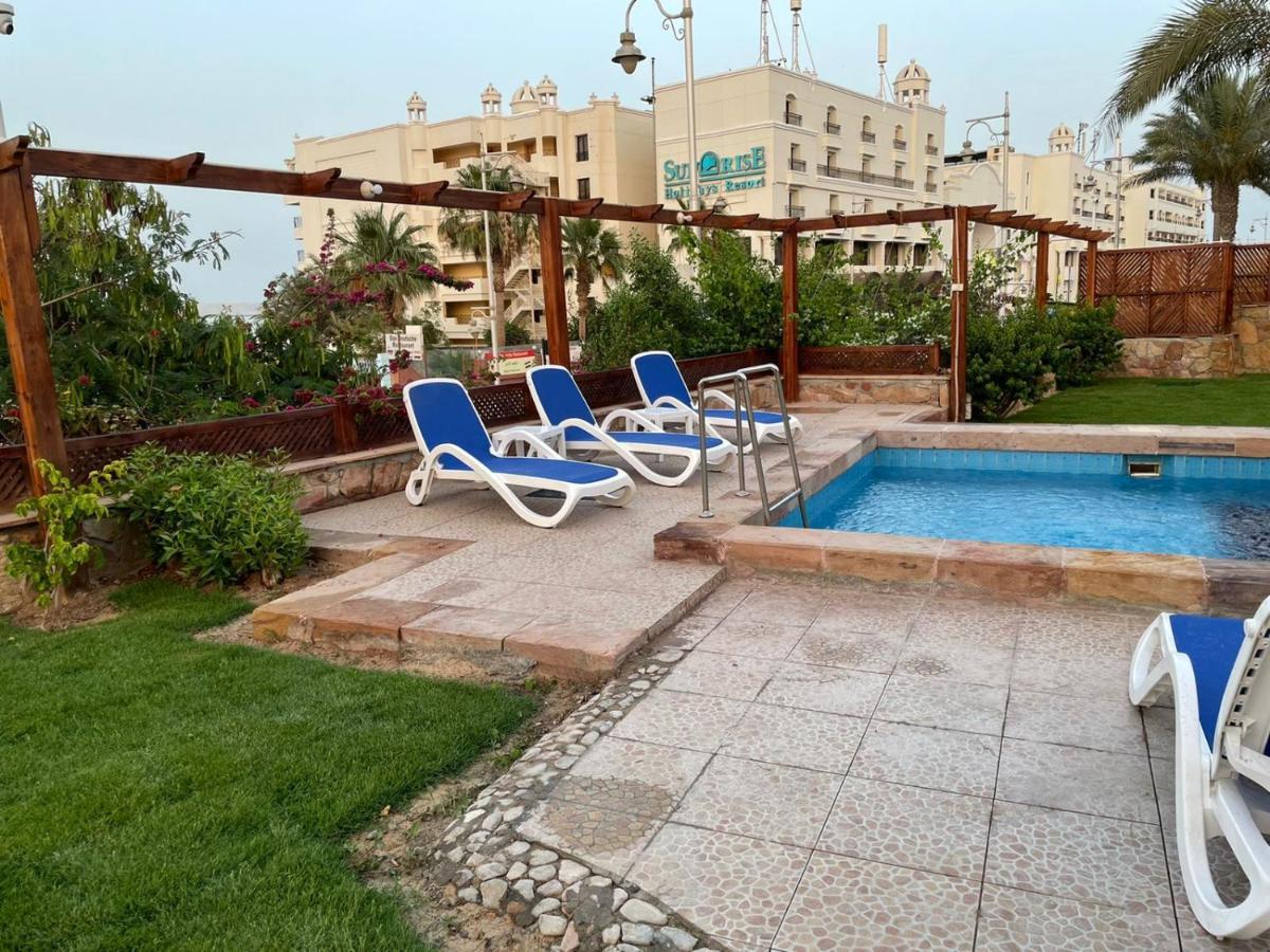 Serafy City Center Hostel And Pool For Foreigners Adults Only Hurghada Eksteriør bilde