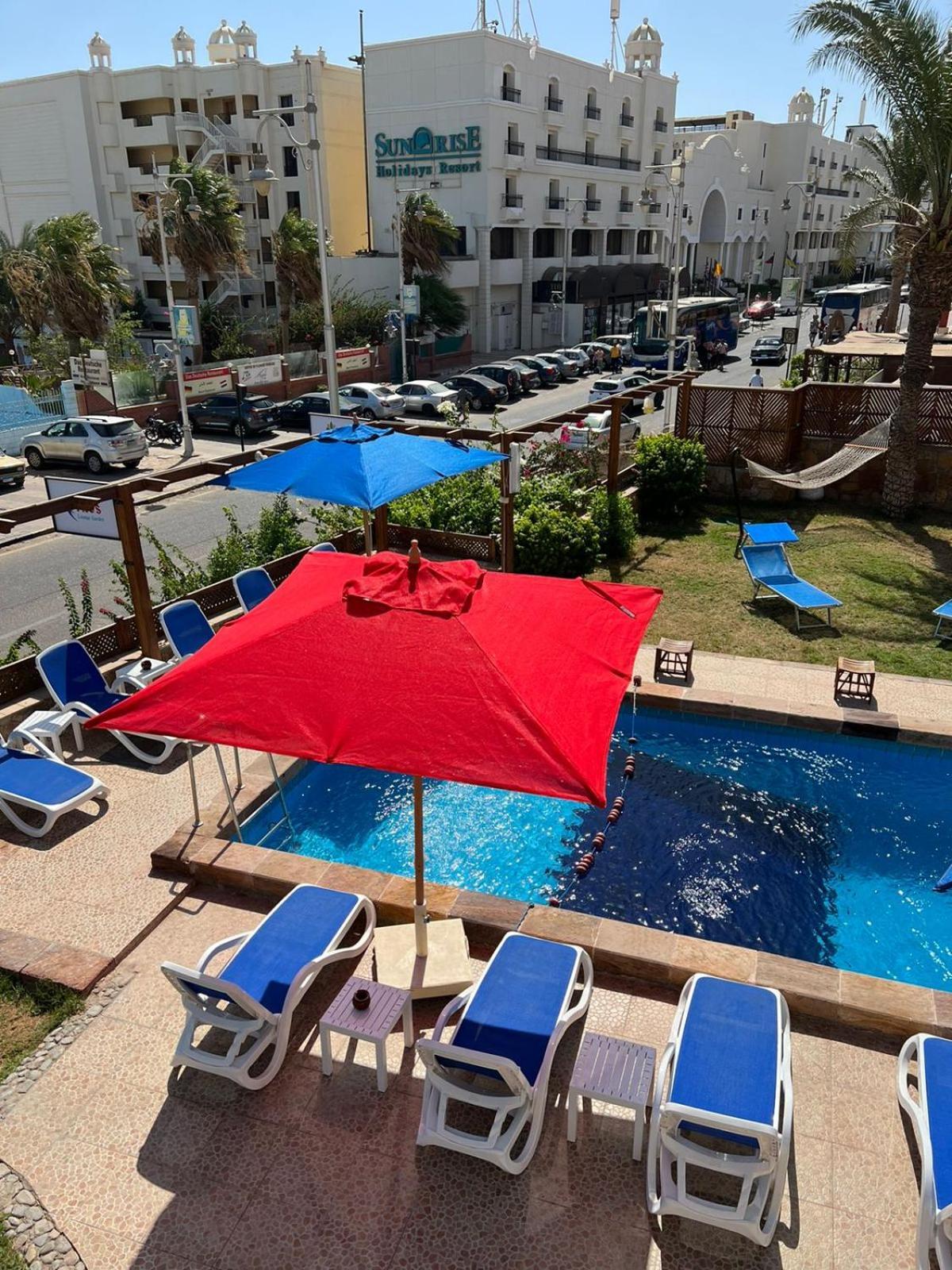 Serafy City Center Hostel And Pool For Foreigners Adults Only Hurghada Eksteriør bilde