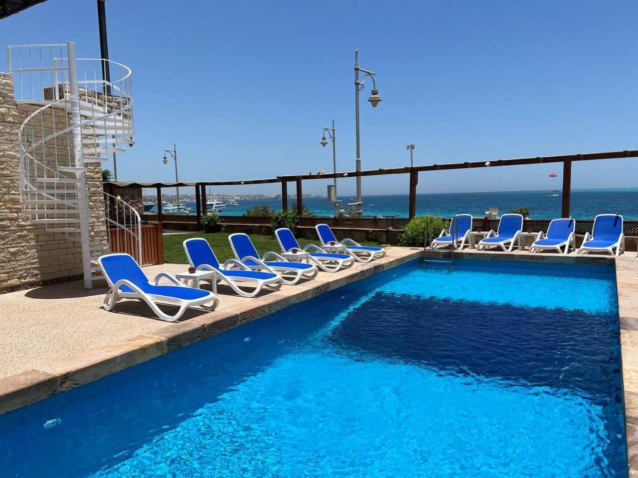 Serafy City Center Hostel And Pool For Foreigners Adults Only Hurghada Eksteriør bilde